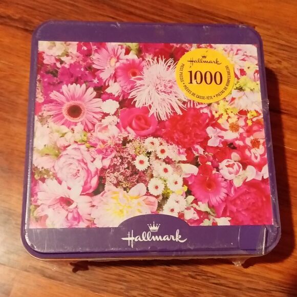 Hallmark puzzle  - Picture 1 of 9
